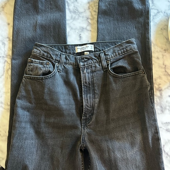 Classic Black Denim Jeans - Picture 2 of 2